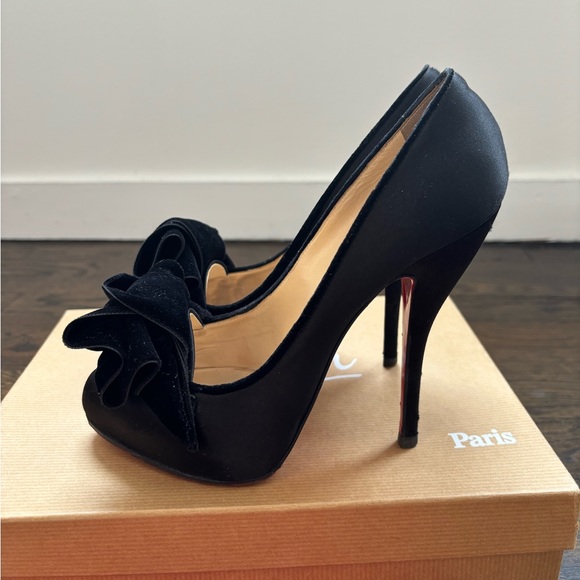 Christian Louboutin Lady Page 120 Satin/Velvet pumps, size 38 - Picture 4 of 11